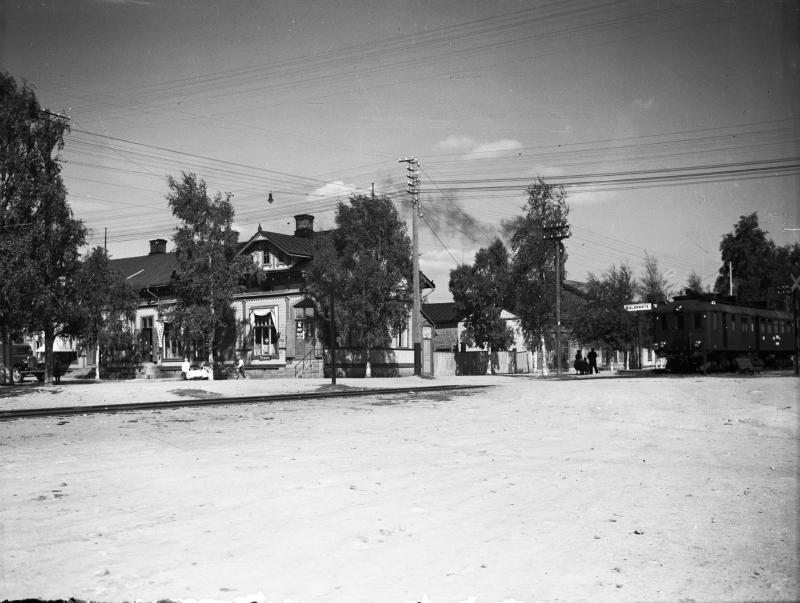 Esikatselukuva:&nbsp;juna, rautatie, Kalarannan seisake, kaupunkikuva