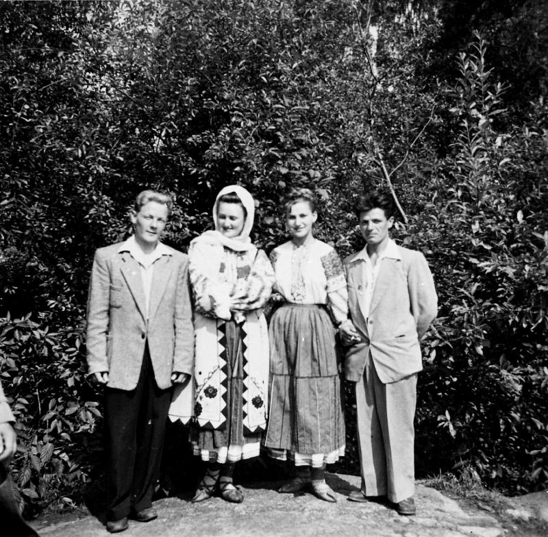 Esikatselukuva: Suomen Demokraattisen Nuorisoliiton valtakunnallinen leiri Helsingin Jollaksessa vuonna 1952