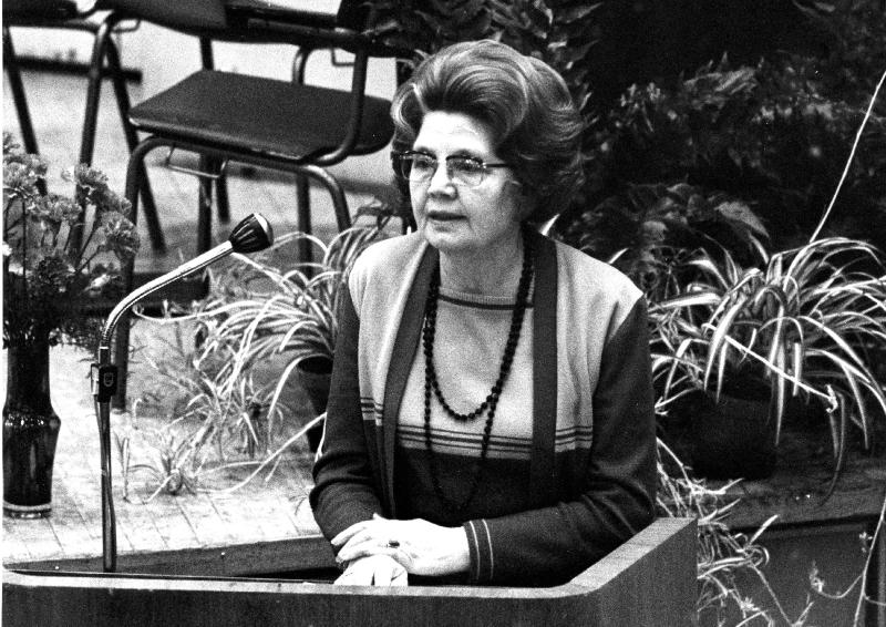 Esikatselukuva:&nbsp;Nuorison taidetapahtuma 1976: Kuopion kaupunginvaltuuston puheenjohtaja Edit Terästö